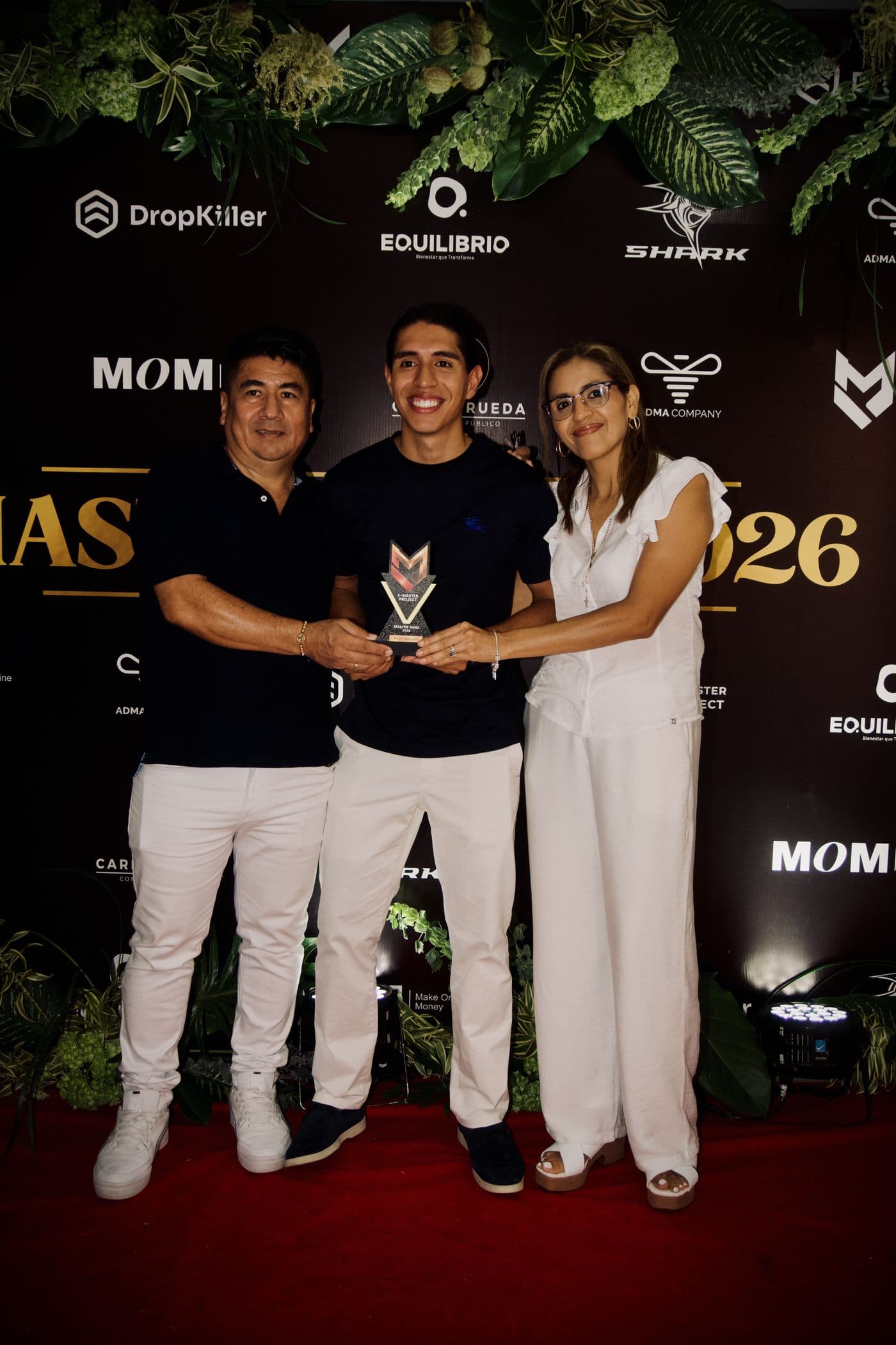 Brayan con su familia en el Mastermind 2026